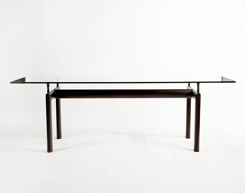 صورة طاولة طعام لو كوربوزييه LC 6 (1929)